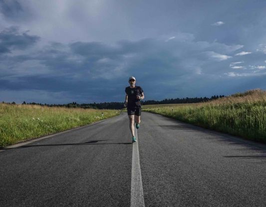 Poleti-od-spredaj-mala